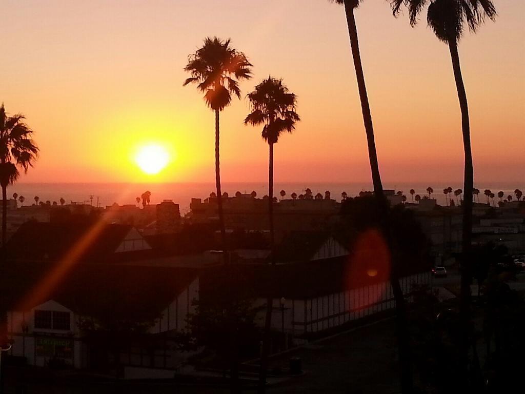 Palos Verdes Inn Redondo Beach Exterior photo